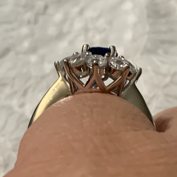 Brilliant Lab Created Sapphire & White Topaz Halo Dinner Ring Sterling Size 8 - Picture 4 of 11